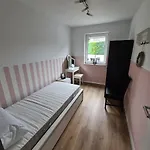 Apartmán Grosse Naehe Flughafen Koeln Bonn *