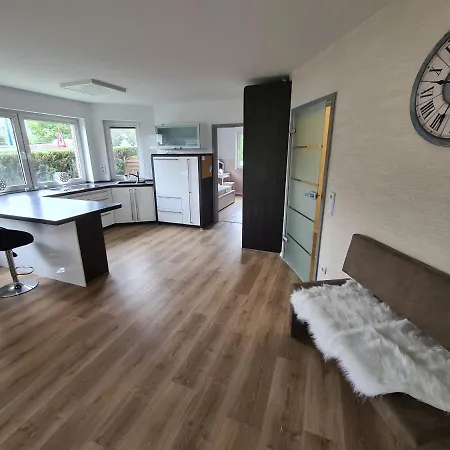 Apartament Grosse Naehe Flughafen Koeln Bonn *