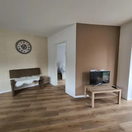 Große Nähe Flughafen Köln Bonn * Troisdorf