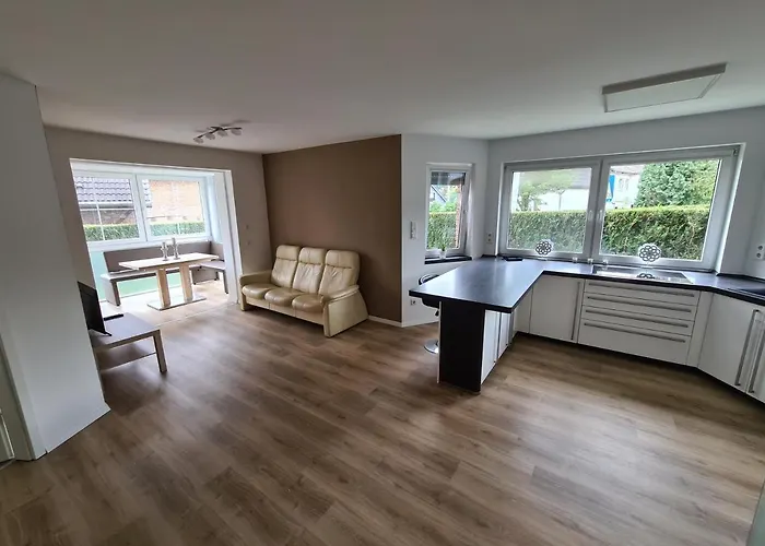 Große Nähe Flughafen Köln Bonn Apartment *