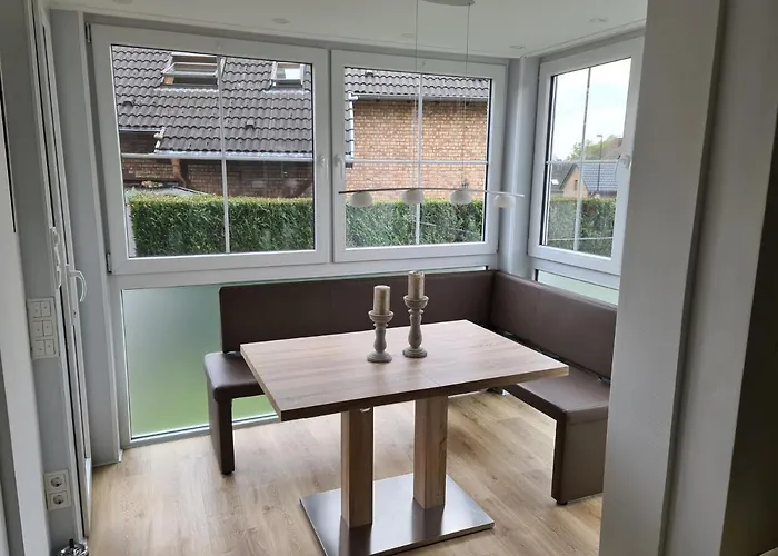 Grosse Naehe Flughafen Koeln Bonn Appartement