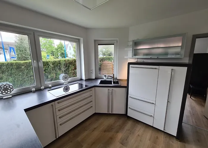 Grosse Naehe Flughafen Koeln Bonn Appartement Troisdorf